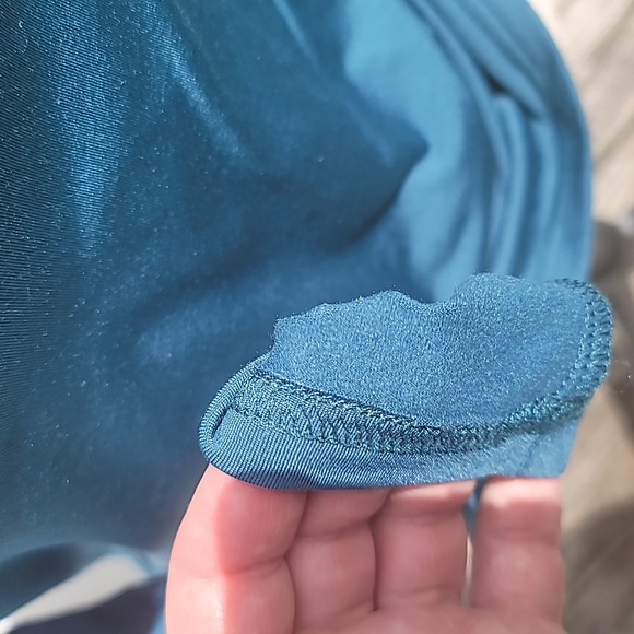 Blue long sleeve top size Medium - Picture 7 of 7